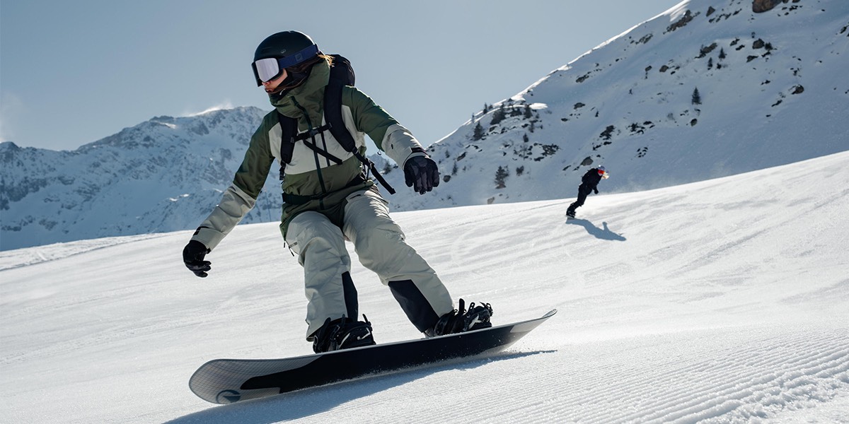Snowboardová sezóna začína! Vyberte si snowboard z našej požičovne a vyrazte na svah naplno.